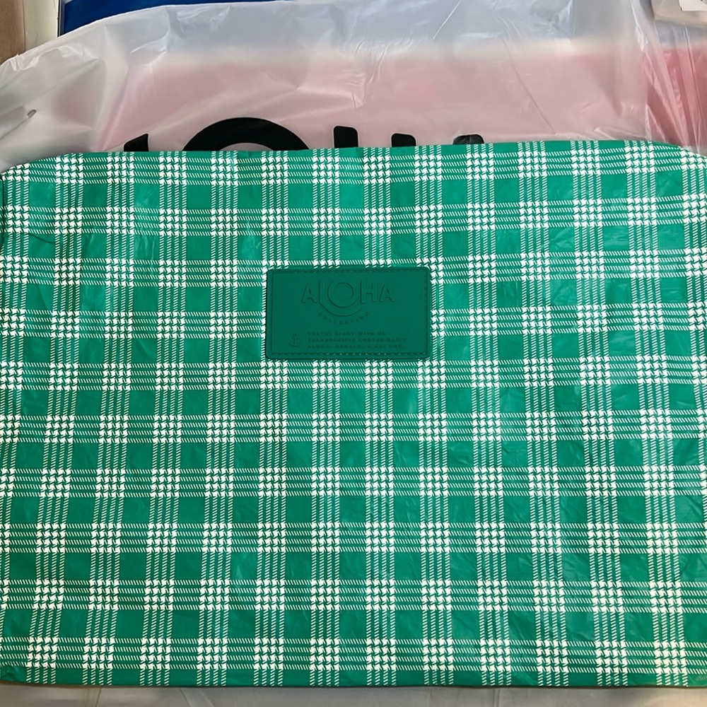 ALOHA Collection Palaka Max Grove Pouch